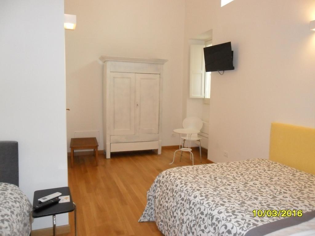 Bed & Breakfast La Casa Gialla 3*