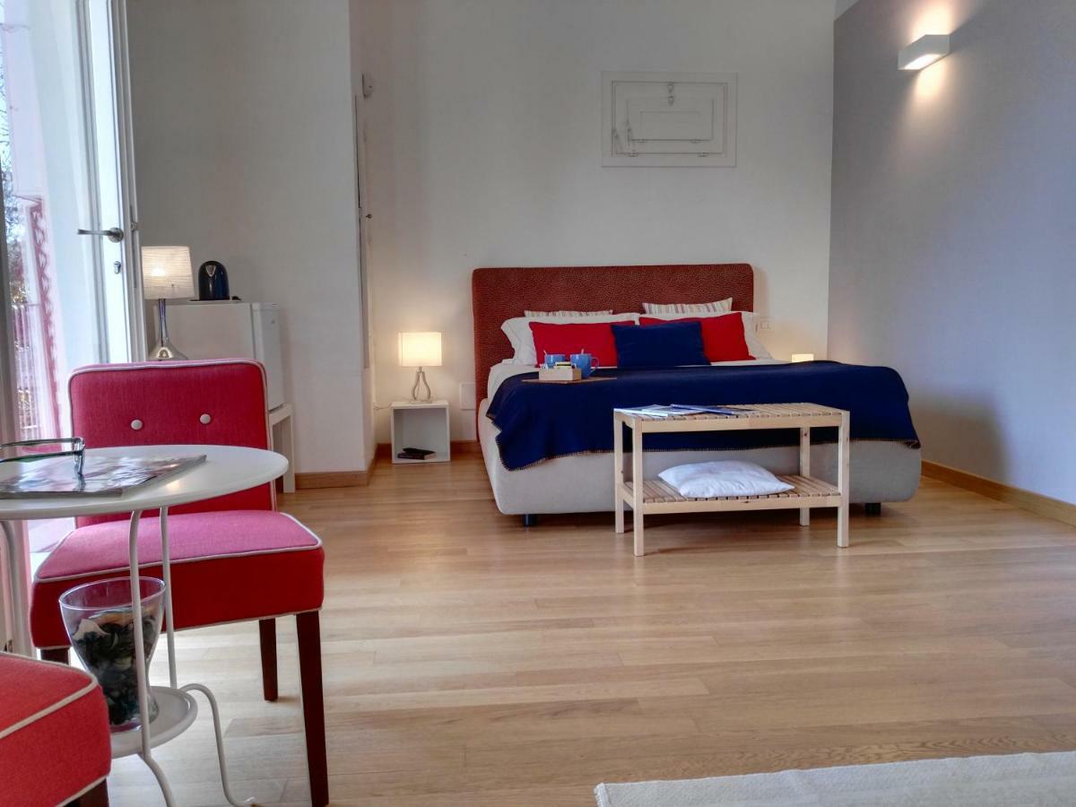 La Casa Gialla Bed & Breakfast 3*